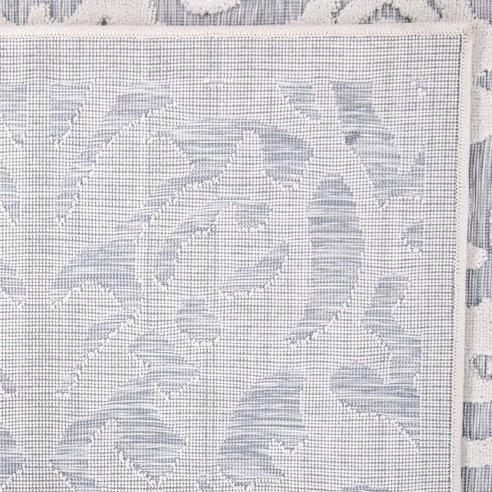 Natural Blue Damask Indoor/Outdoor Stain-Resistant Rug
