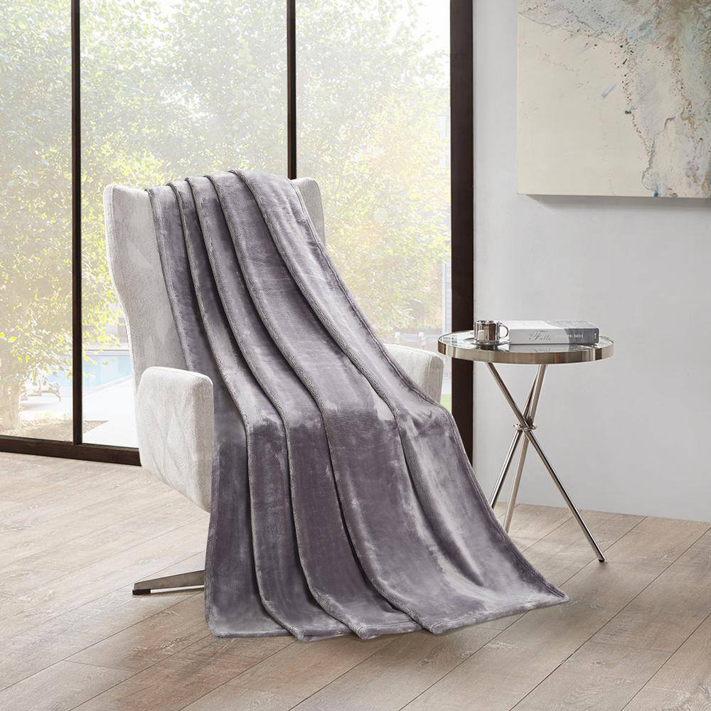Luxurious Silver Gray Full/Queen Reversible Fleece Blanket