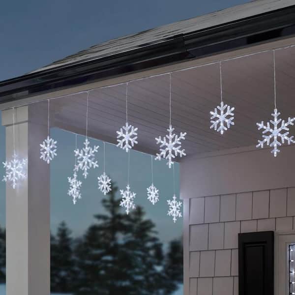 150 Count Cool White Twinkling LED Snowflakes Lights