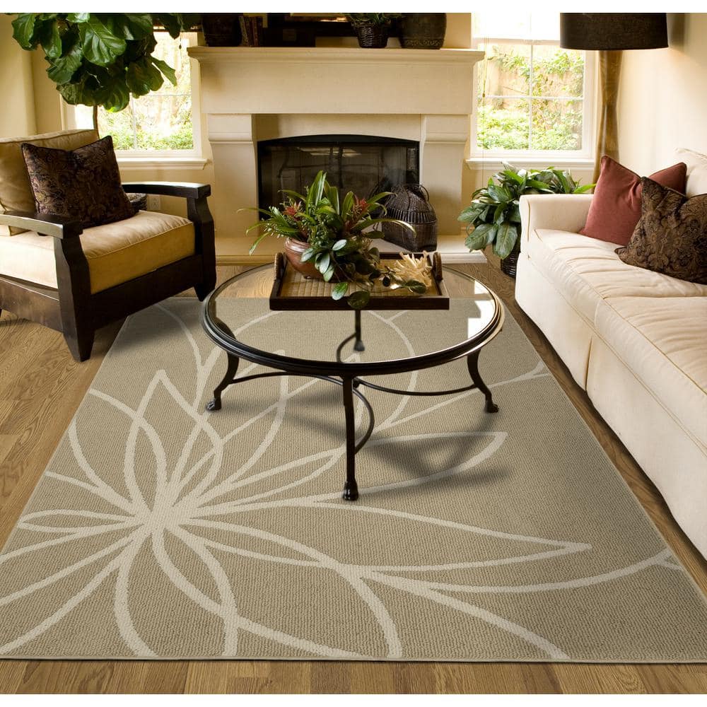 Ivory Floral Essence 8' x 10' Tufted Synthetic Area Rug