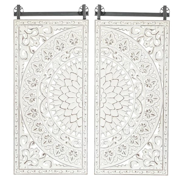 LuxenHome Distressed Ivory White Wood Flower Wall Decor (Set of 2)