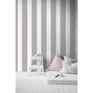 Luxe Haven Argos Grey Designer Stripe Peel and Stick Wallpaper (Covers 40.5 sq. ft.)