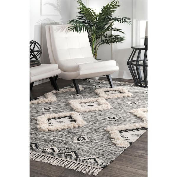 Savannah Moroccan Fringe Black 6 ft. x 9 ft. Area Rug