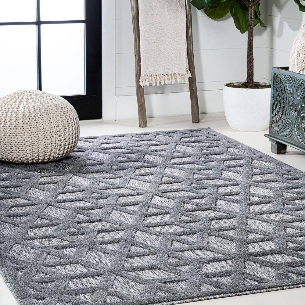 Dark Gray Geometric Rectangular Indoor/Outdoor Rug