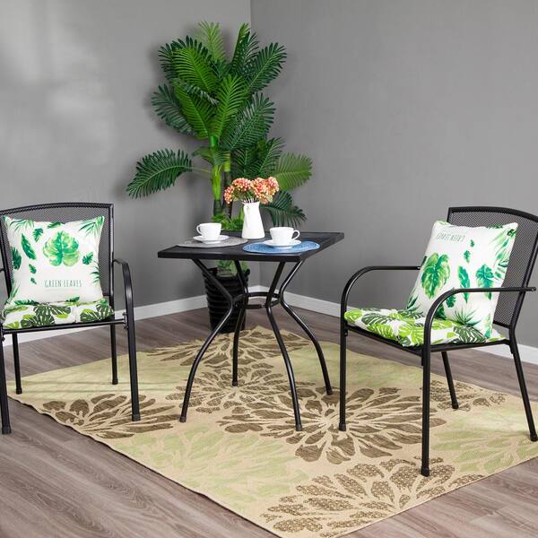 phi villa outdoor bistro set