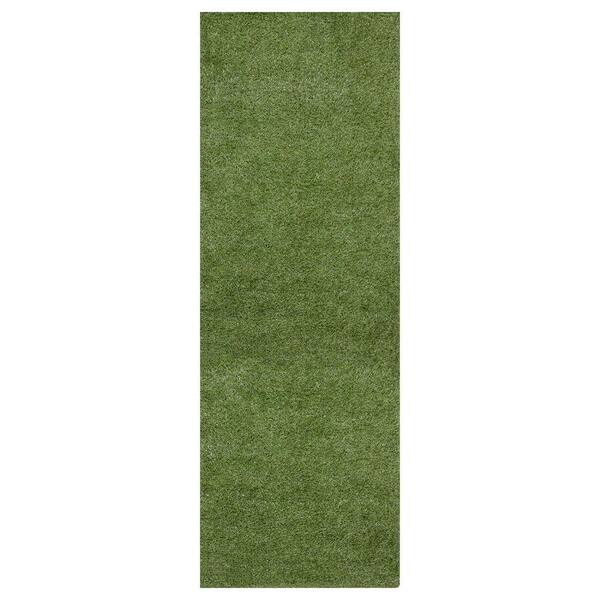 Sweet Home Stores Meadowland Collection Waterproof Solid Indoor/Outdoor 7 ft. x 17 ft. Green Artificial Grass Runner Rug