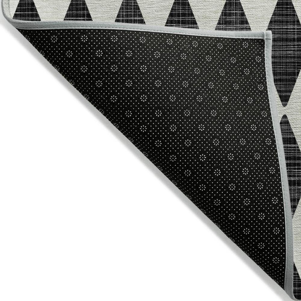 Black and White Diamond Pattern Washable Synthetic Rug 5' x 7'