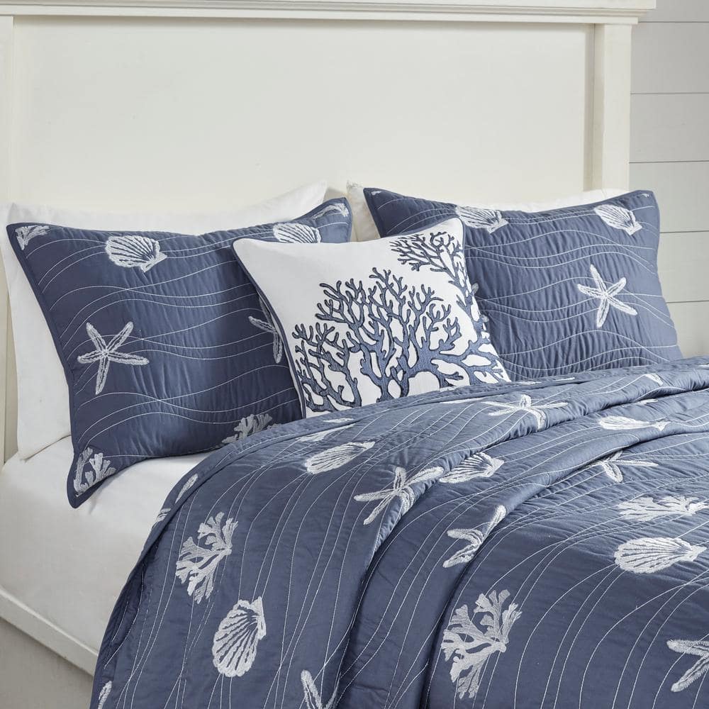 Navy Cotton Coastal Reversible Full Quilt Set