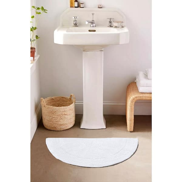 Waterford Collection 100% Cotton Tufted Bath Rug, 17 x 30 Slice Rug, White