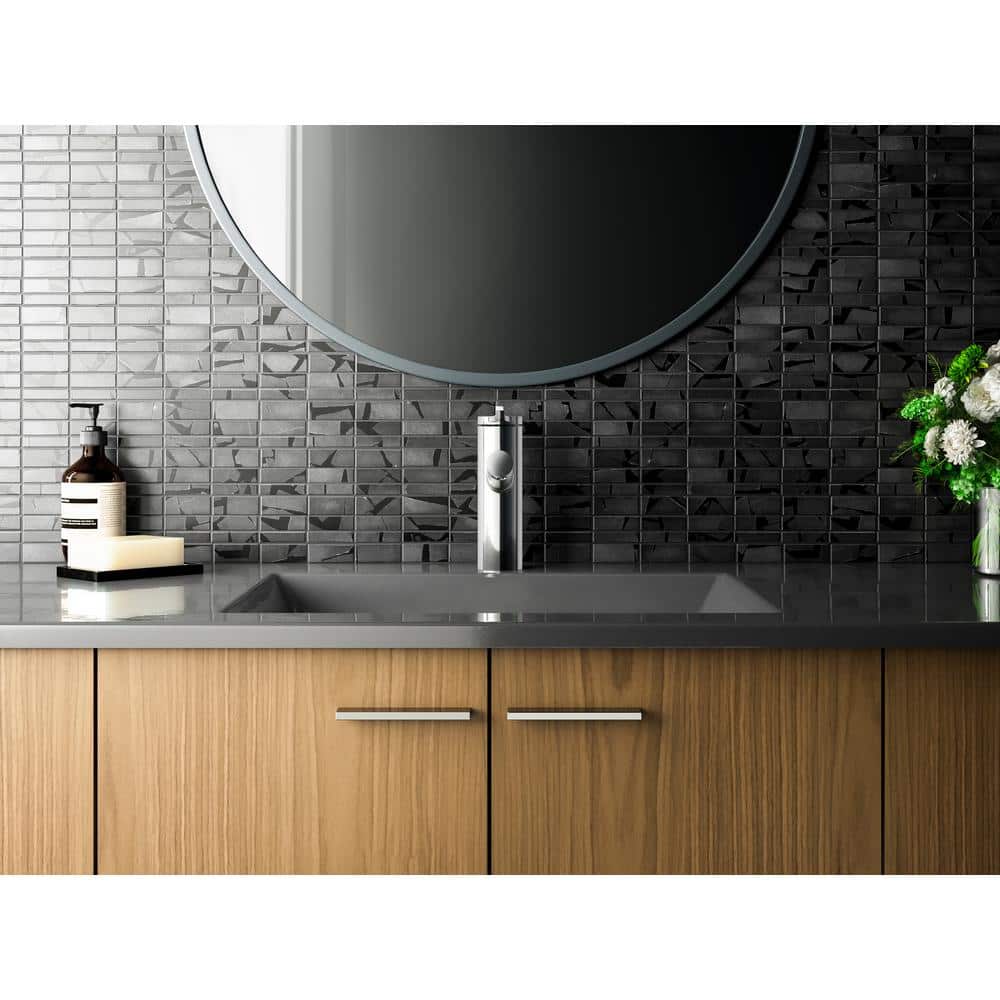 Polished Chrome Single-Handle Bathroom Sink Faucet with Pop-Up Drain