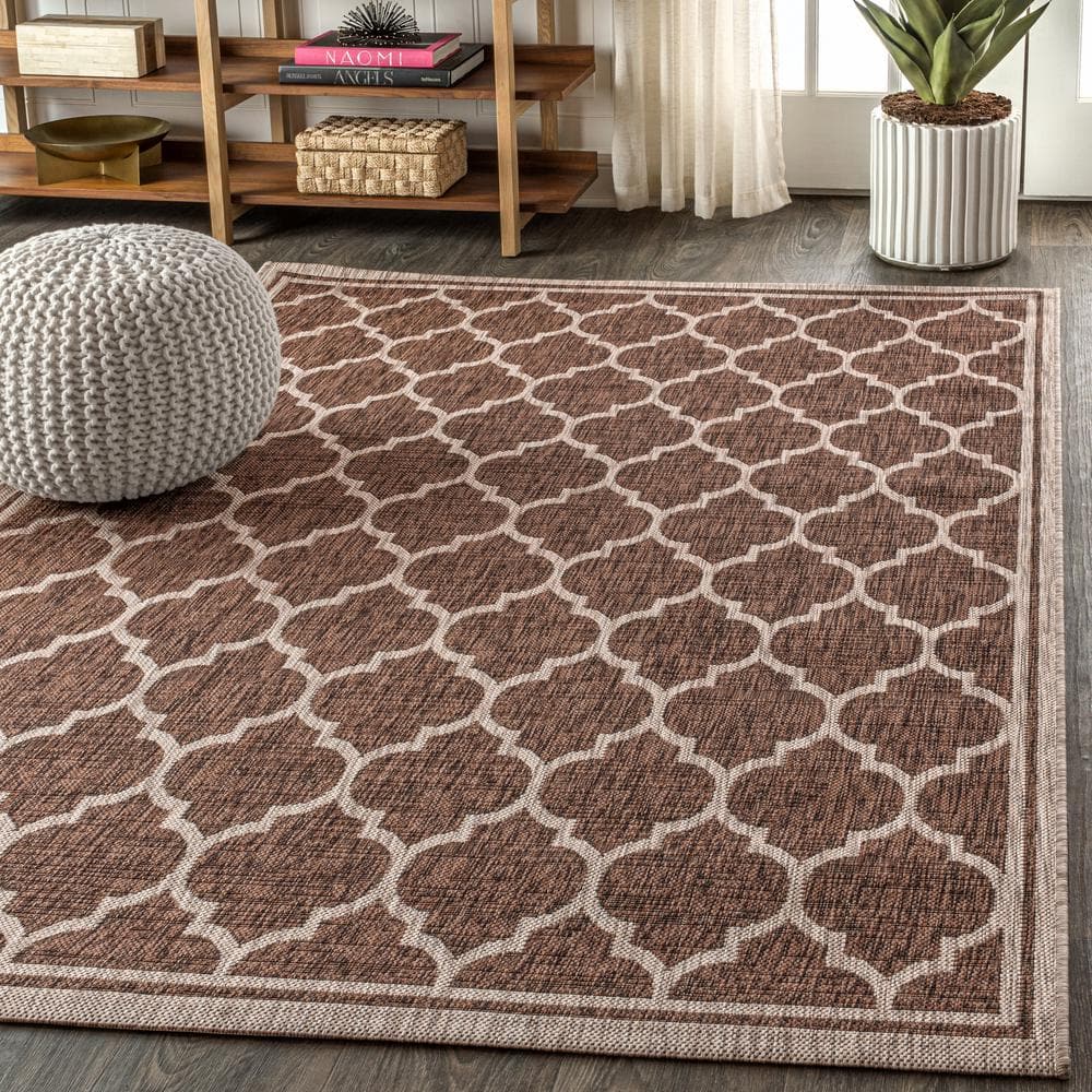 Espresso Taupe Trellis 5' x 8' Synthetic Indoor/Outdoor Rug