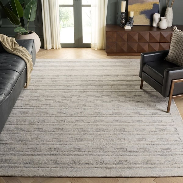 Harvest 8 x 10 Gray/Beige Tribal Area Rug