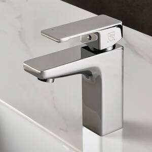 Modern 1 Handle with 2.2 GPM and Aerator Single Hole Deck Mounted Lavatory Bathroom Faucet in Chrome