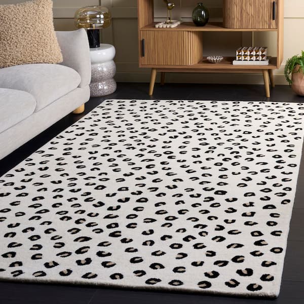 Fifth Avenue 4 ft. x 6 ft. Ivory/Black Spotted Area Rug