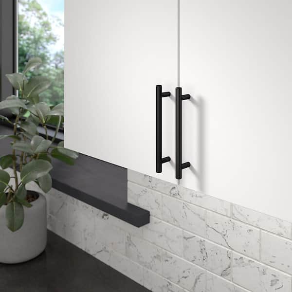Roosevelt Collection 5-1/16 in. (128 mm) Modern Matte Black Cabinet Bar Pull