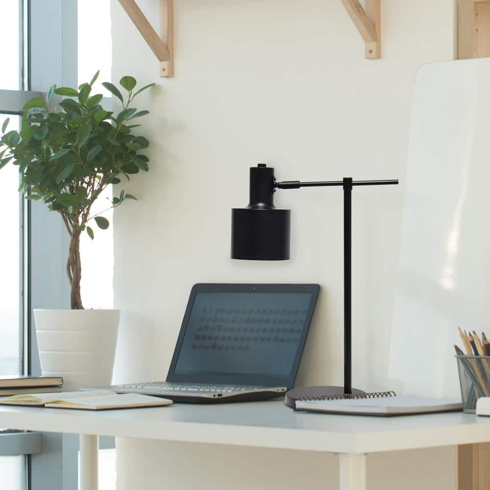 Black Iron Industrial Bedside Table Lamp with Metal Shade