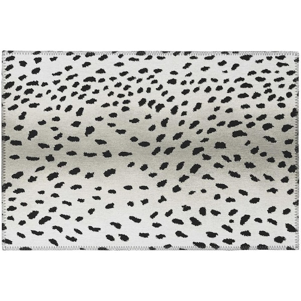 Safari Black 1 ft. 8 in. x 2 ft. 6 in. Indoor/Outdoor Washable Indoor/Outdoor Washable Rug