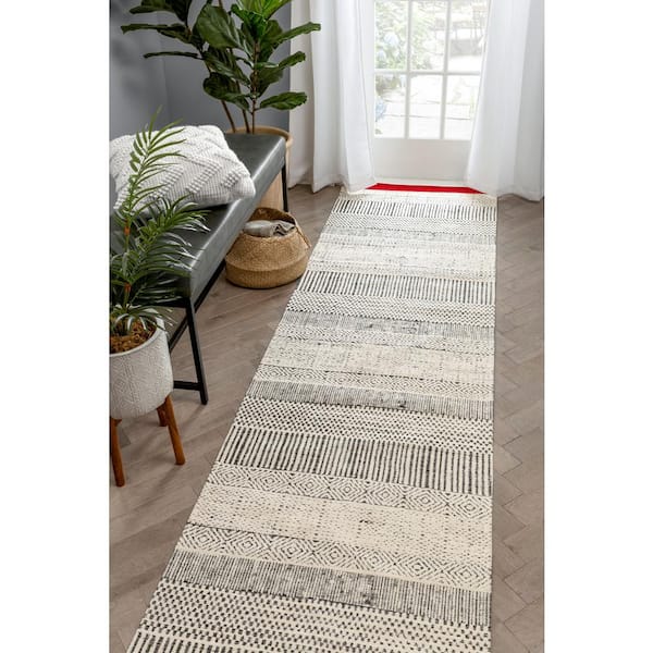 Well Woven ChaCha Largo Modern Abstract Geometric Pattern Flat-Weave Red 2  ft. 7 in. x 9 ft. 10 in. Runner Rug CHA-40-2L - The Home Depot