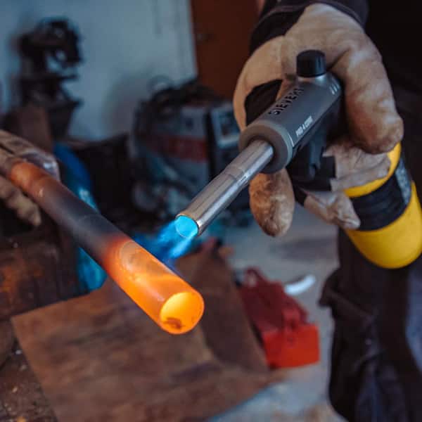 SIEVERT - Pro 4 Core Performance Torch (Fuel Not Included)