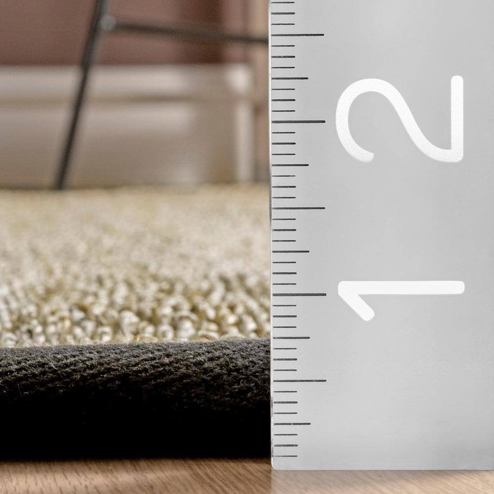 Elegant Herringbone Seagrass 4' x 6' Oval Area Rug in Black