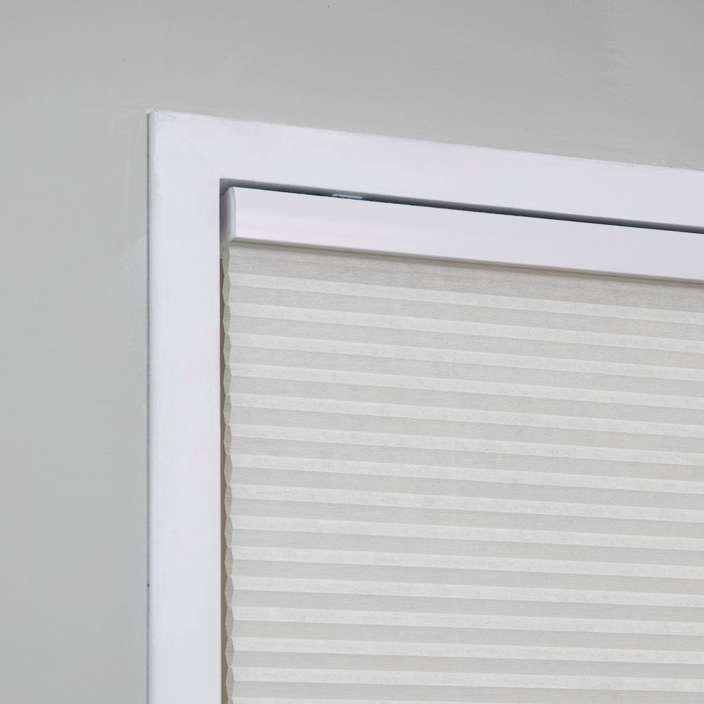 White Cordless Light Filtering Cellular Shade 33" x 64"