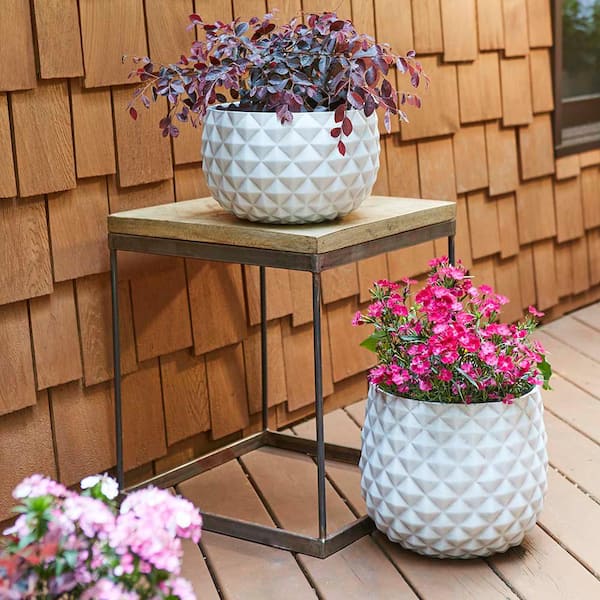Vintage Tupperware Canisters cute Planters plant stand idea - farm