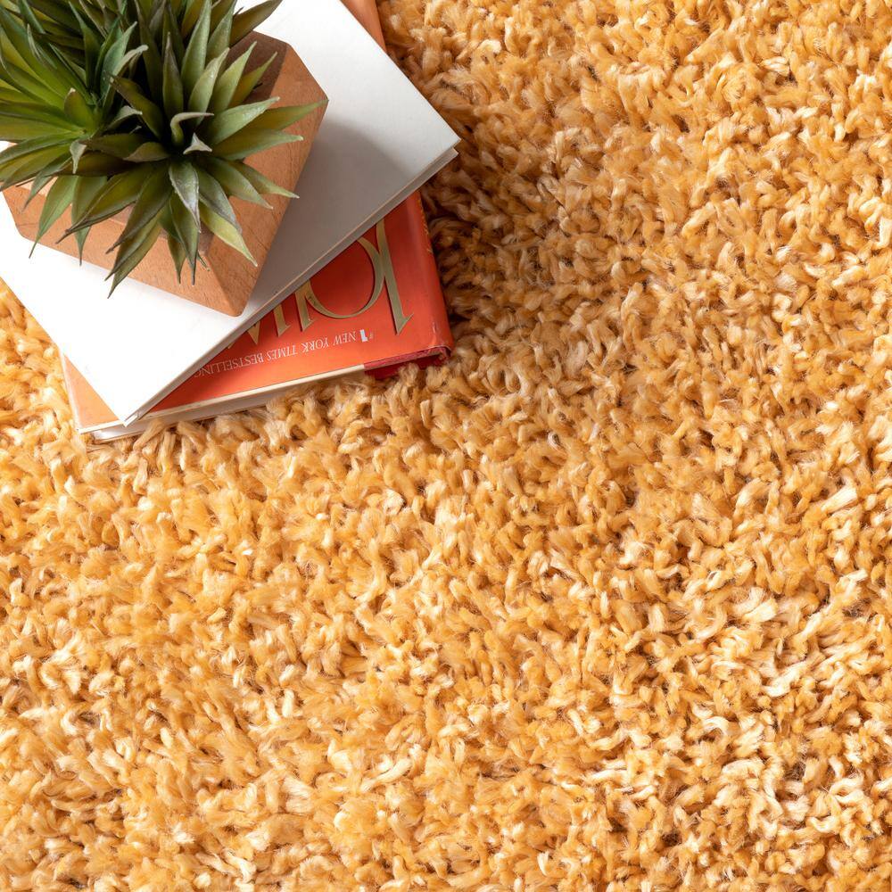 Sunny Bliss 63" Round Solid Yellow Shag Area Rug