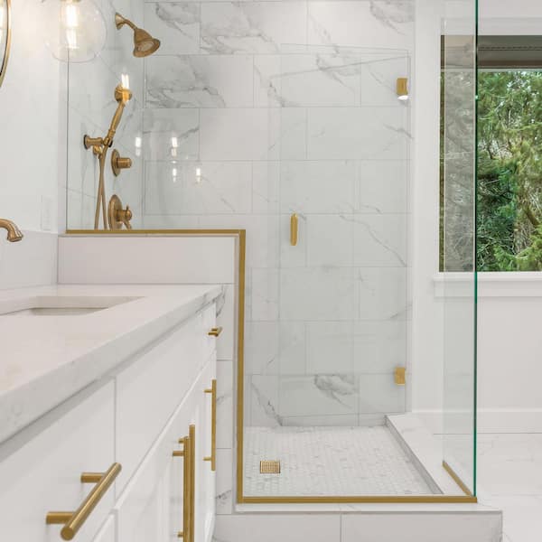 https://images.thdstatic.com/productImages/788b2078-46a5-409f-801d-601a808eb632/svn/brushed-gold-oatey-shower-drains-ds32040bg-77_600.jpg