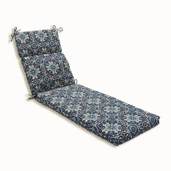 Pillow Perfect 21 x 28.5 Outdoor Chaise Lounge Cushion in Blue/Tan Woodblock