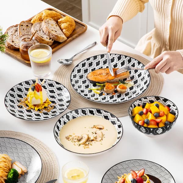MALACASA 16-Piece Black and White Porcelain Dinnerware Set Service