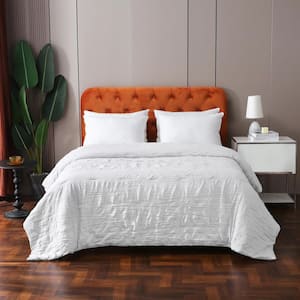 Crinkled Down Alternative White Polyester King Blanket