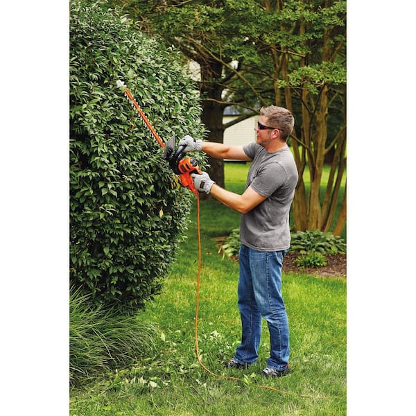 BLACK+DECKER 22 in. 4.0 Amp Corded Dual Action Electric Hedge Trimmer  BEHT350 - The Home Depot