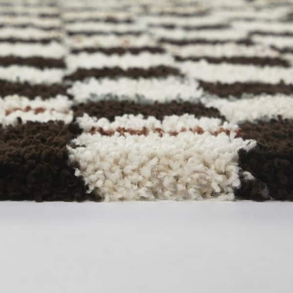 Darien Brown 7 ft. 10 in. x 10 ft. Checkered Area Rug