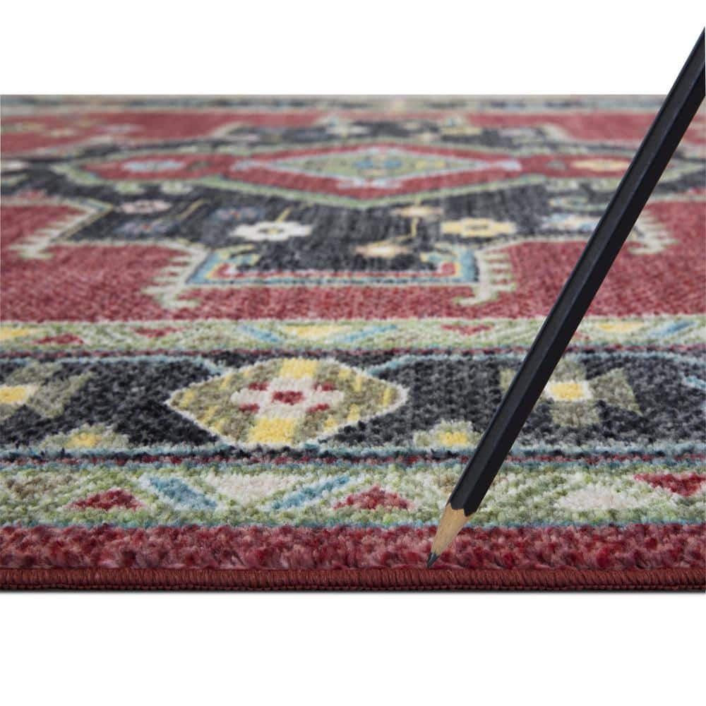 Red Medallion Polyester Rectangular Washable Area Rug 2' x 3'