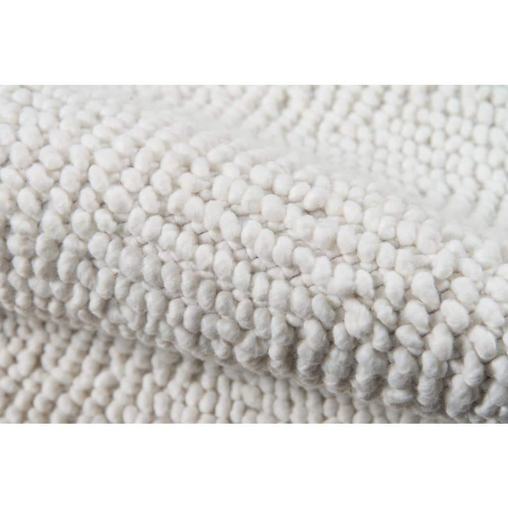 Ivory Herringbone 5' x 8' Handmade Wool and Synthetic Area Rug