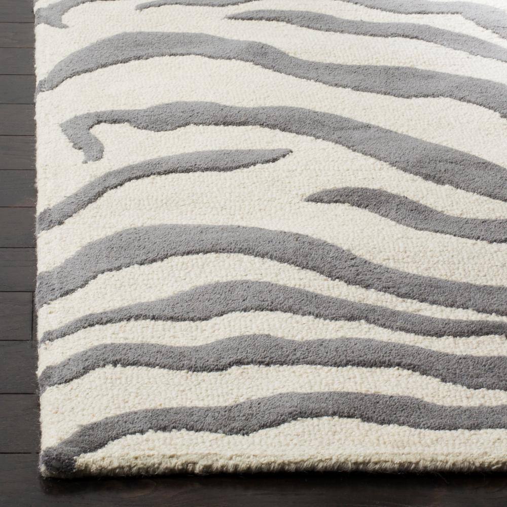 Gray and Ivory Hand-Tufted Wool 8' x 10' Area Rug