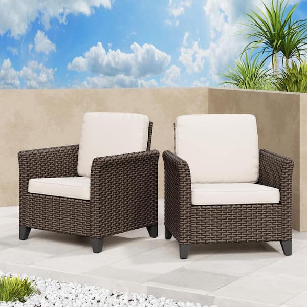 2-Piece Outdoor Patio Wicker Lounge Chair with Beige Cushions