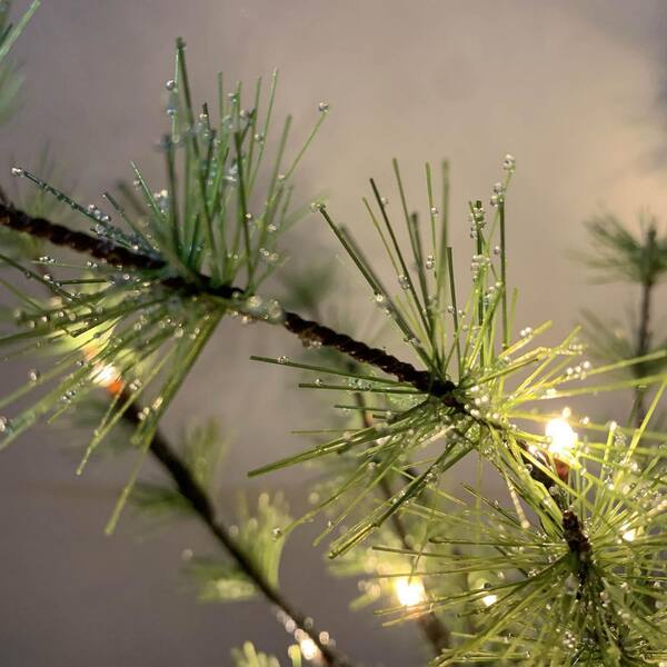Artificial pine branches — Photo — Lightstock
