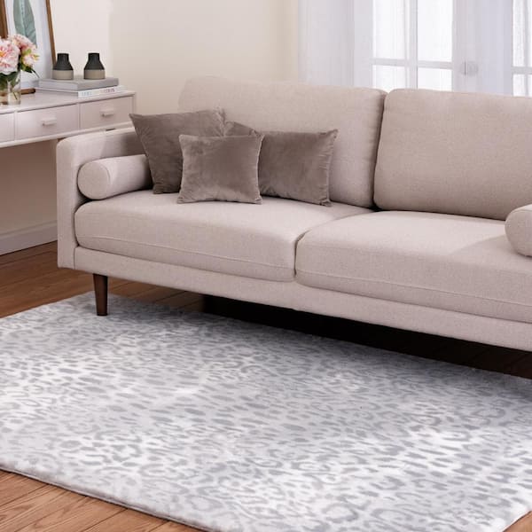 Piper Multi 5 ft. x 7 ft. Animal Print Polyester Area Rug