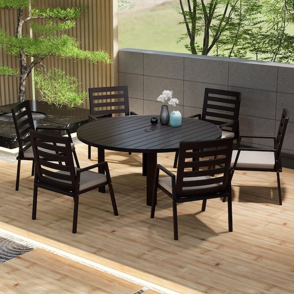 Leisuremod Chelsea 7-Piece Aluminum Outdoor Dining Set with 60 in. Round Table and 6-Dining Armchair with Cushions in Beige