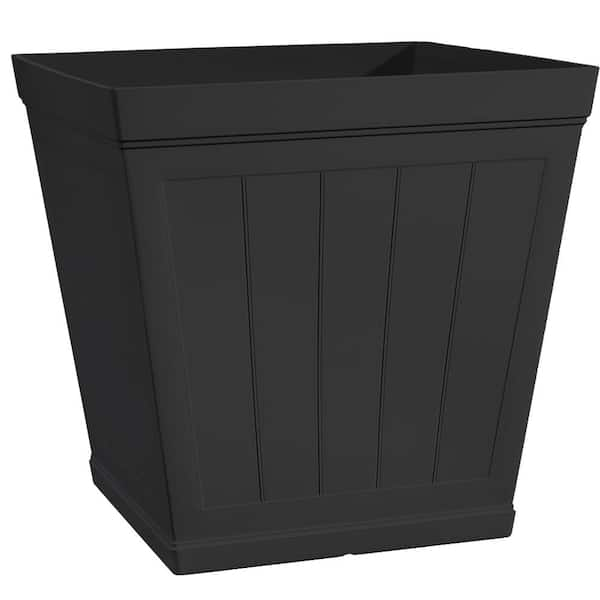 CHG CLASSIC HOME & GARDEN Hanover 14 in. Black Resin Beadboard Self-Watering Square Planter