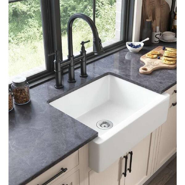 Andrea Classic White Front Ceramic 24, Can You Put A Farm Sink In Corner