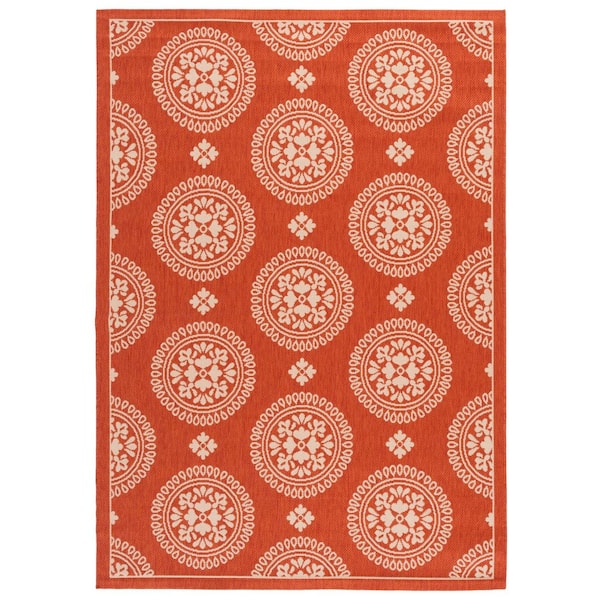 SAFAVIEH Courtyard Terracotta 7 ft. x 10 ft. Floral Geometric Indoor/Outdoor Area Rug
