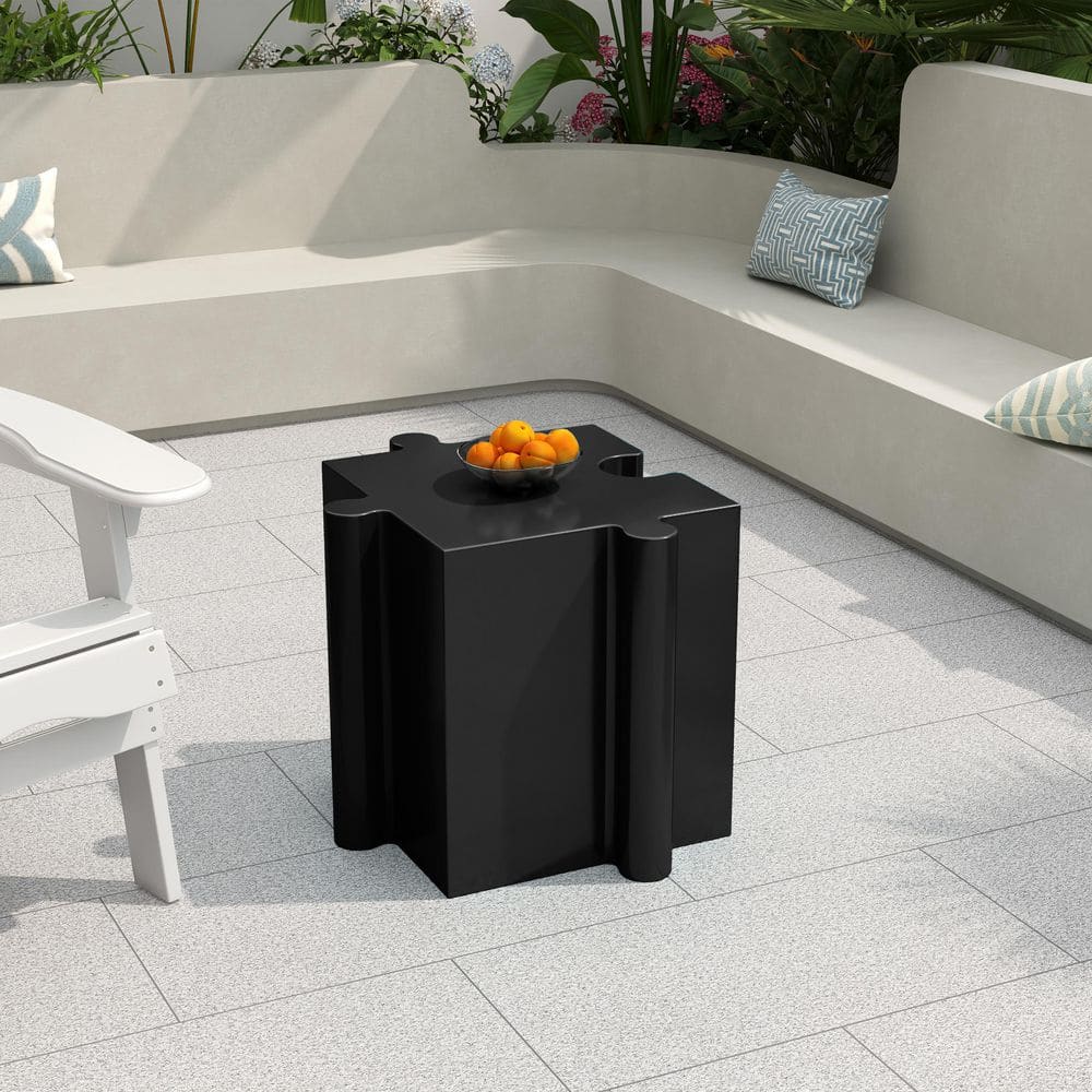 CHRISTOPHER KNIGHT HOME Afra Puzzle Art Black Indoor/Outdoor