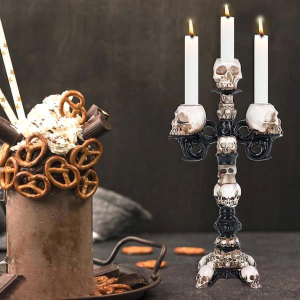 White Gothic Skull Candle Holder: Resin, for Pillar/Tealight