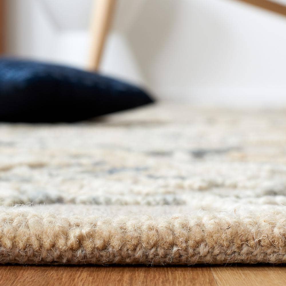 Gray Hand-Tufted Wool Floral 4' x 6' Area Rug