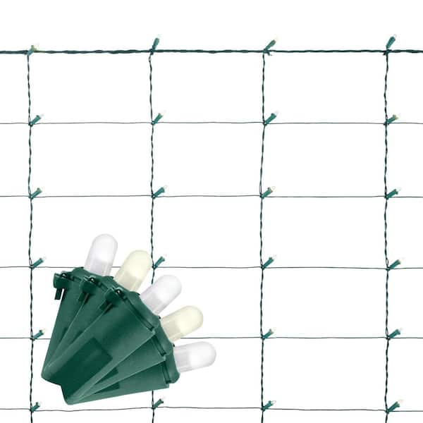 LightShow 48 in. High x 66 in. Wide 70-Light LuxeSparkle White/Diamond White Christmas Net Light with Green Wire