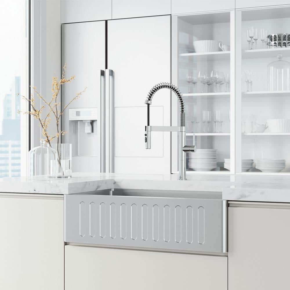Edison Pro 20" Chrome Single Handle Pull-Down Kitchen Faucet