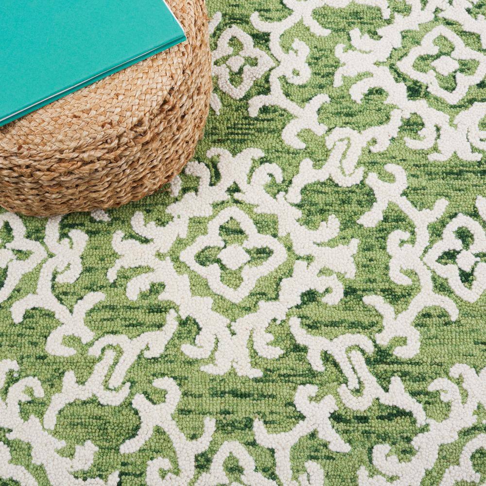 Ivory and Green Handmade Wool Tufted 8' x 10' Rug