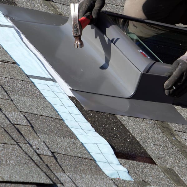 VELUX D06, D26 Shingle Roof Aluminum Deck Mount Skylight Flashing Kit VELUX D06, D26 Shingle Roof Aluminum Deck Mount Skylight Flashing Kit